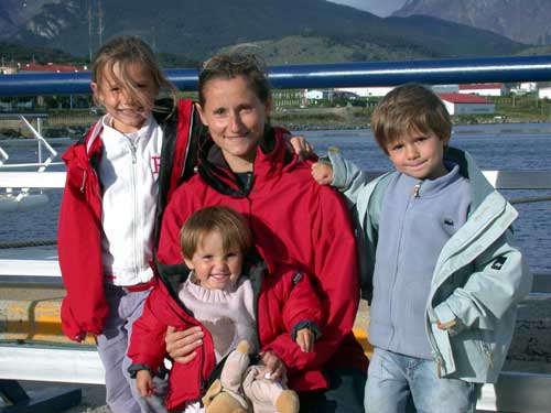 2004S04USHUAIA